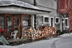 neve, sedia, inverno, legna, catasta, finestre, tettoia, scope, strada, casa, fiocchi, bianco, grondaia, porte, nevicata, porta, maltempo