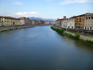 fiume, case, acqua, chiesa, montagne, cielo, sponde, panorama, argini, palazzi