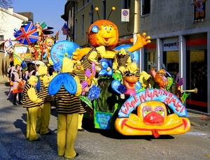 carnevale, maschere, giallo, carro, colori, ape, nero, bambini, bandiera, ali, bandiere, carri, righe, pupazzi, azzurro, sfilata, api, fiori