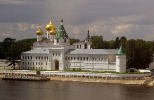 cupole, fiume, oro, palazzo, acqua, castello, monastero, chiesa, alberi, bianco