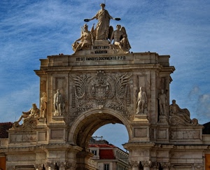 statue, arco, cielo, azzurro, stemma, sculture, monumento, lisbona, nuvole, scritta, bassorilievi, fregi